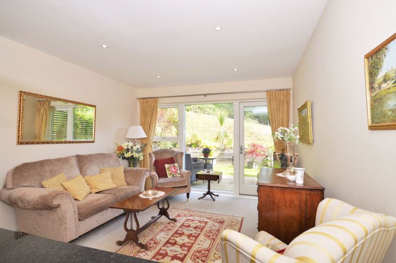 2 bed property for sale in Wispers Lane, Haslemere GU27, £300,000