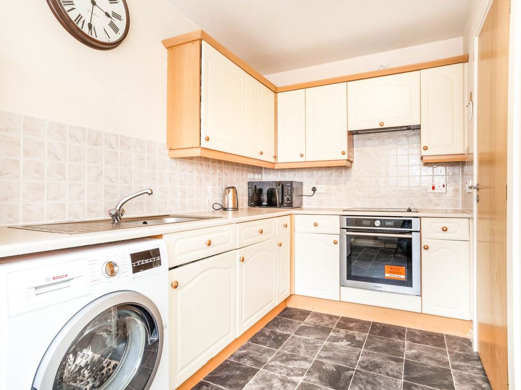 1 bed flat for sale in Ardarroch Close, Aberdeen AB24, £110,000