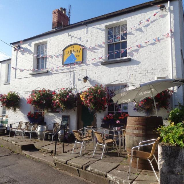 Pub/bar for sale in Newnham, Gloucester GL14, £525,000