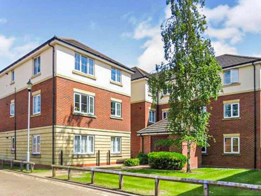 2 bed flat for sale in Parkhouse Grove, Aldridge WS9, £140,000