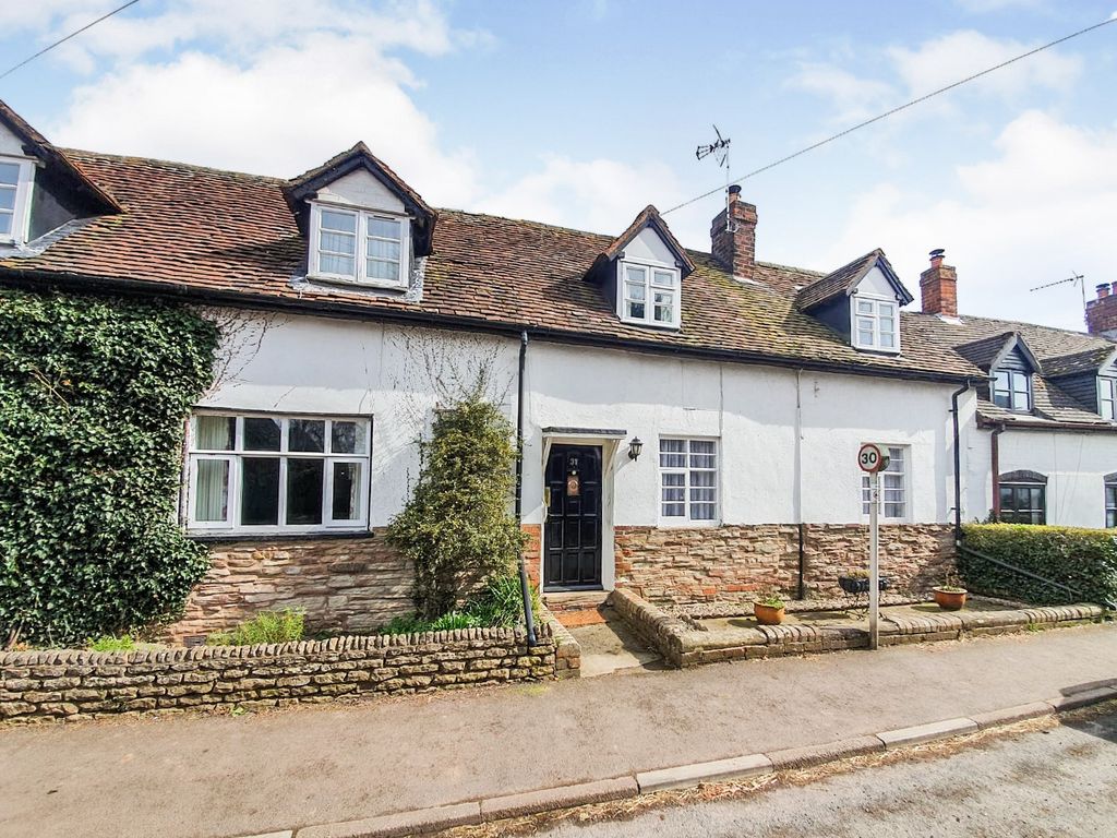 2 bed cottage for sale in The Village, Clifton-On-Teme, Worcester WR6, £320,000
