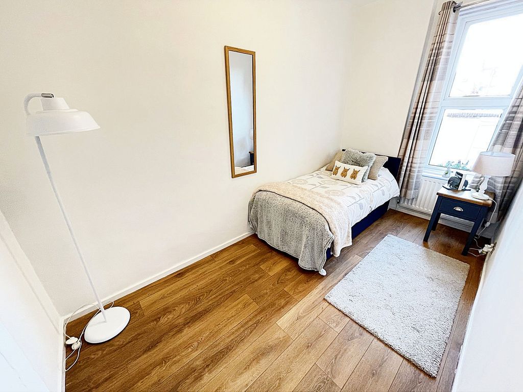 2 bed flat for sale in Dacre Street, South Shields NE33, £70,000