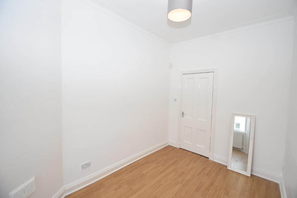 2 bed flat for sale in Cumbernauld Road, Muirhead, Glasgow G69, £72,500