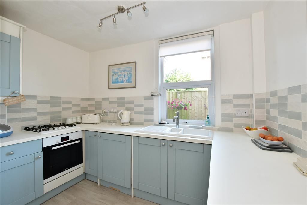 2 bed flat for sale in Victoria Avenue, Shanklin, Isle Of Wight PO37, £220,000