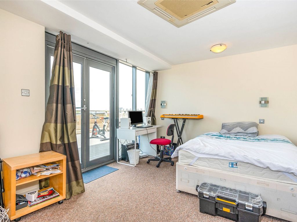 2 bed flat for sale in Hatton Garden, Liverpool, Merseyside L3, £275,000
