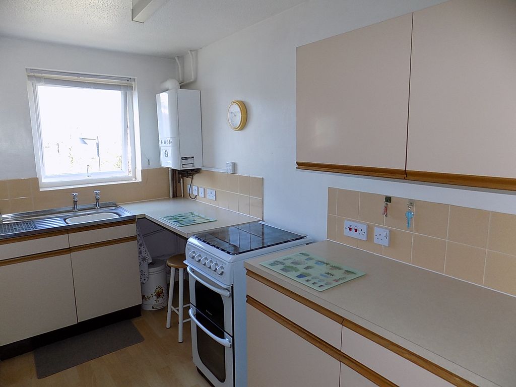 2 bed flat for sale in Henmore Place, Ashbourne DE6, £99,950