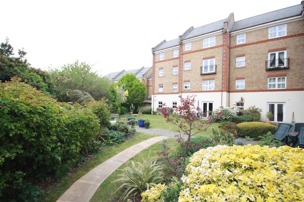 1 bed flat for sale in Pegasus Court, Acon, London W3, £209,950