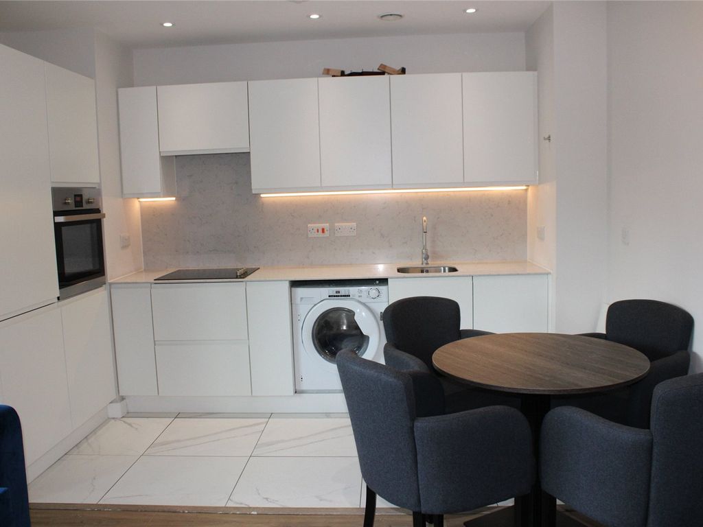 2 bed flat for sale in Drury Lane, Liverpool L2, £240,000