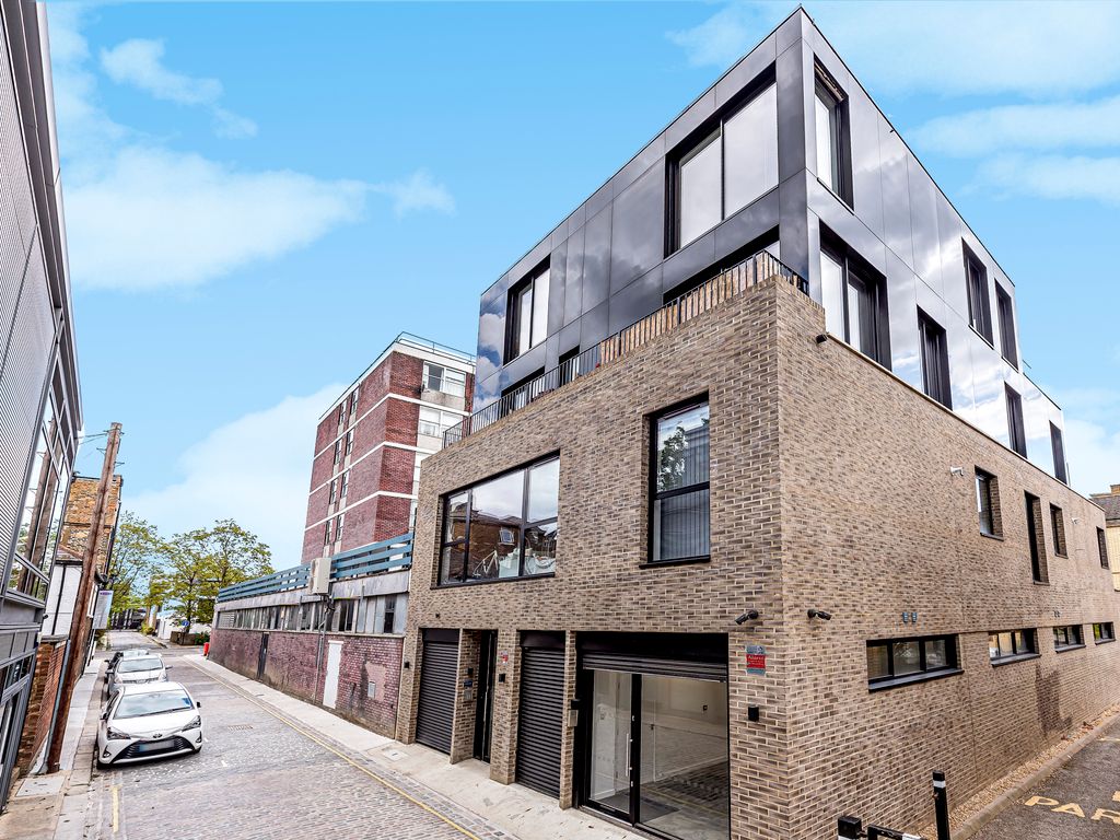 Office for sale in Unit A, 16 Rochester Mews, Rochester House, Camden NW1, £1,250,000