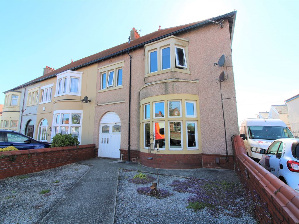 1 bed flat for sale in 469 Lytham Road, South Shore FY4, £65,000