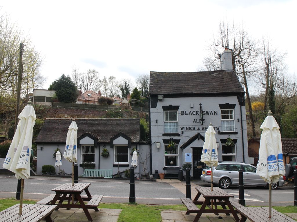 Pub/bar for sale in Lloyds Head, Jackfield, Telford TF8, £595,000