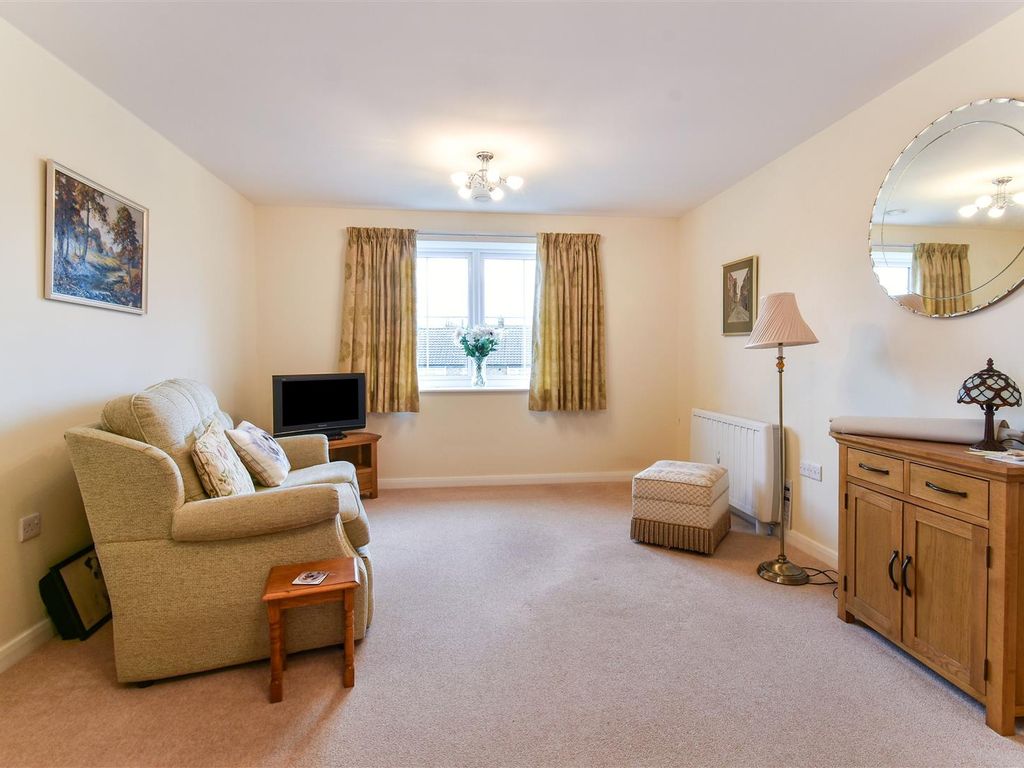 2 bed flat for sale in Ryebeck Court, Eastgate, Pickering YO18, £182,500