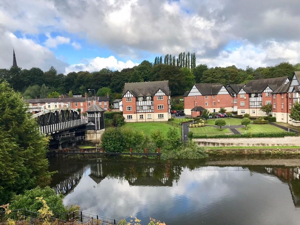 1 bed flat for sale in Chester Way, Northwich CW9, £140,000