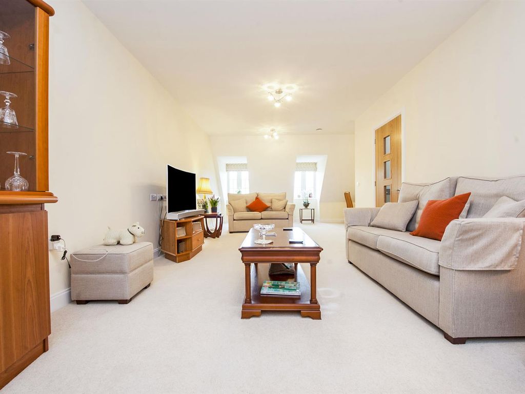 1 bed flat for sale in Hawkesbury Place, Fosseway, Stow On The Wold GL54, £250,000