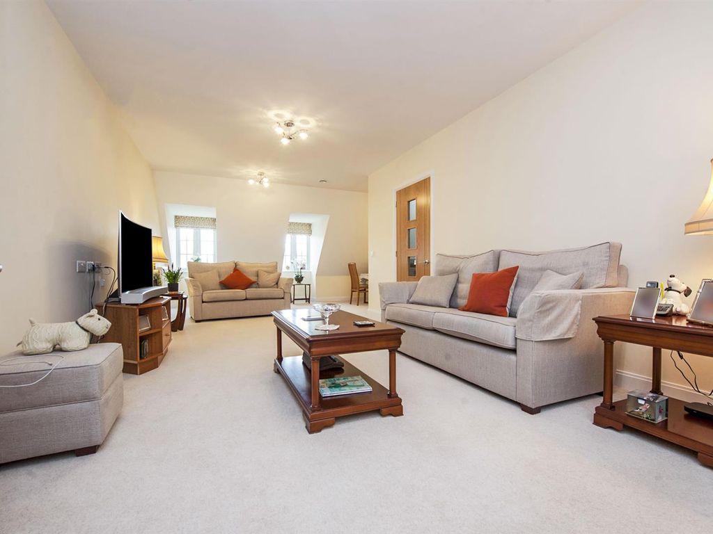 1 bed flat for sale in Hawkesbury Place, Fosseway, Stow On The Wold GL54, £250,000