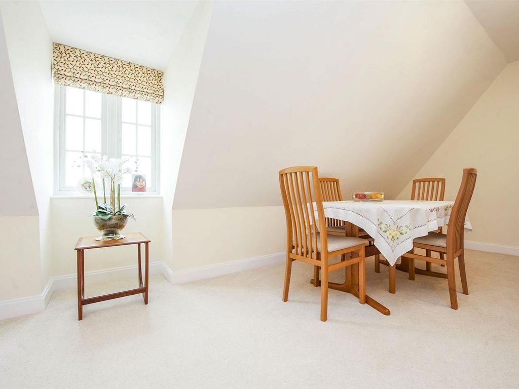 1 bed flat for sale in Hawkesbury Place, Fosseway, Stow On The Wold GL54, £250,000