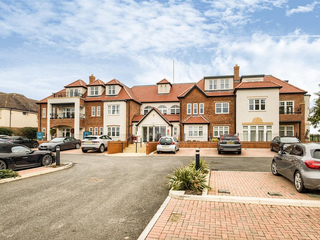 1 bed flat for sale in Orchard Gate, Banbury Road, Stratford-Upon-Avon CV37, £220,000