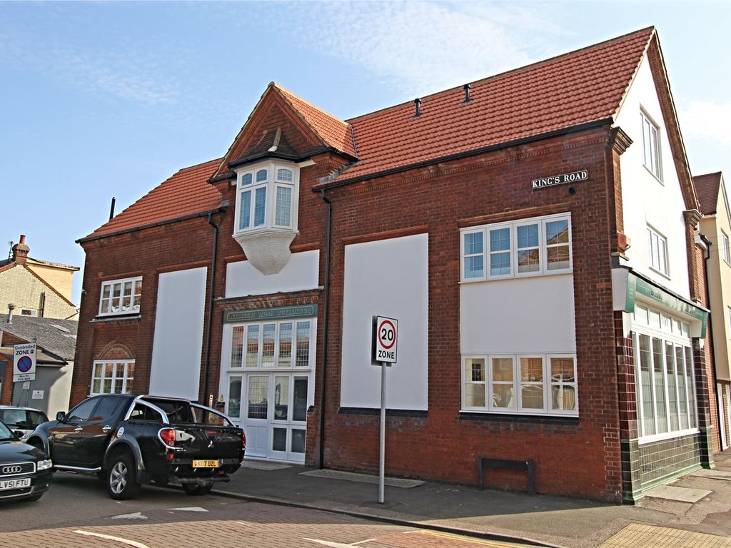 1 bed flat for sale in 57 Nightingale Road, Hitchin SG5, £190,000