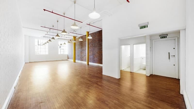Office for sale in Level Unit 15, Waterside, 44-48, Wharf Road, London N1, £565,000