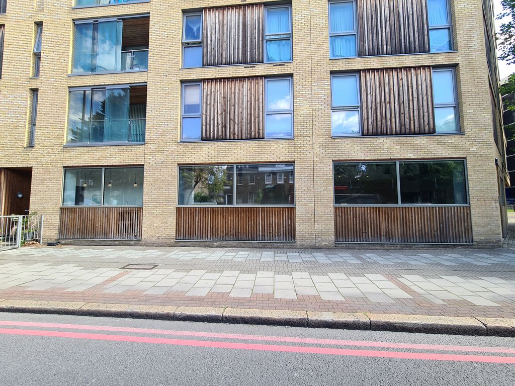 Office for sale in Camberwell New Road, London SE5, £500,000