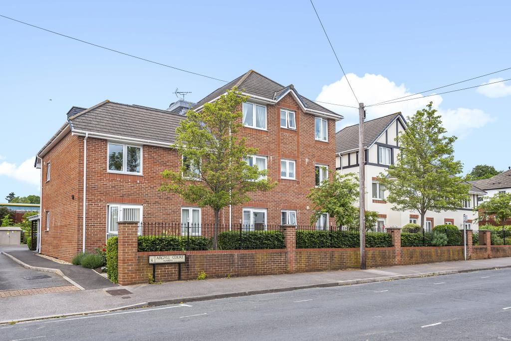 1 bed flat for sale in Fleet, Hampshire GU51, £90,000