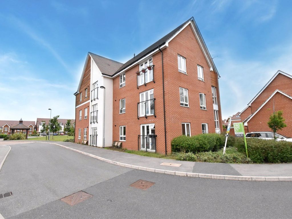 1 bed flat for sale in Horsley Road, Maidenhead, Berkshire SL6, £240,000