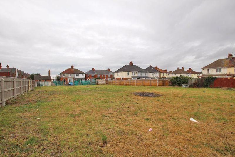 Land for sale in Grimsby Road, Cleethorpes DN35, £280,000