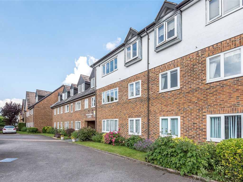 1 bed flat for sale in Rectory Road, Beckenham BR3, £120,000