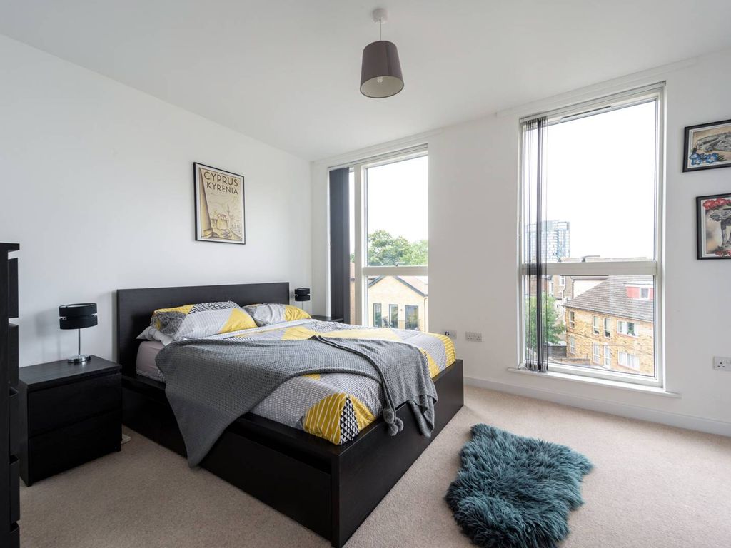 1 bed flat for sale in Lennard Road, Croydon CR0, £94,500