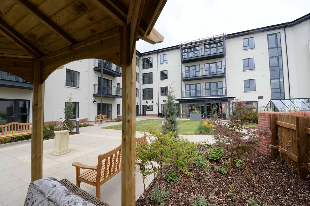 1 bed flat for sale in Cable Drive, Cheshire WA6, £50,000