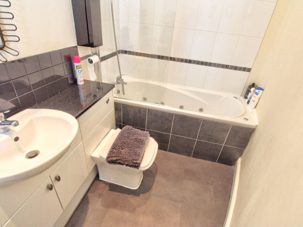 1 bed flat for sale in Michaelson Road, Barrow-In-Furness LA14, £120,000