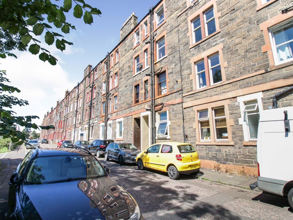 1 bed flat for sale in Hawthornvale, Edinburgh EH6, £150,000