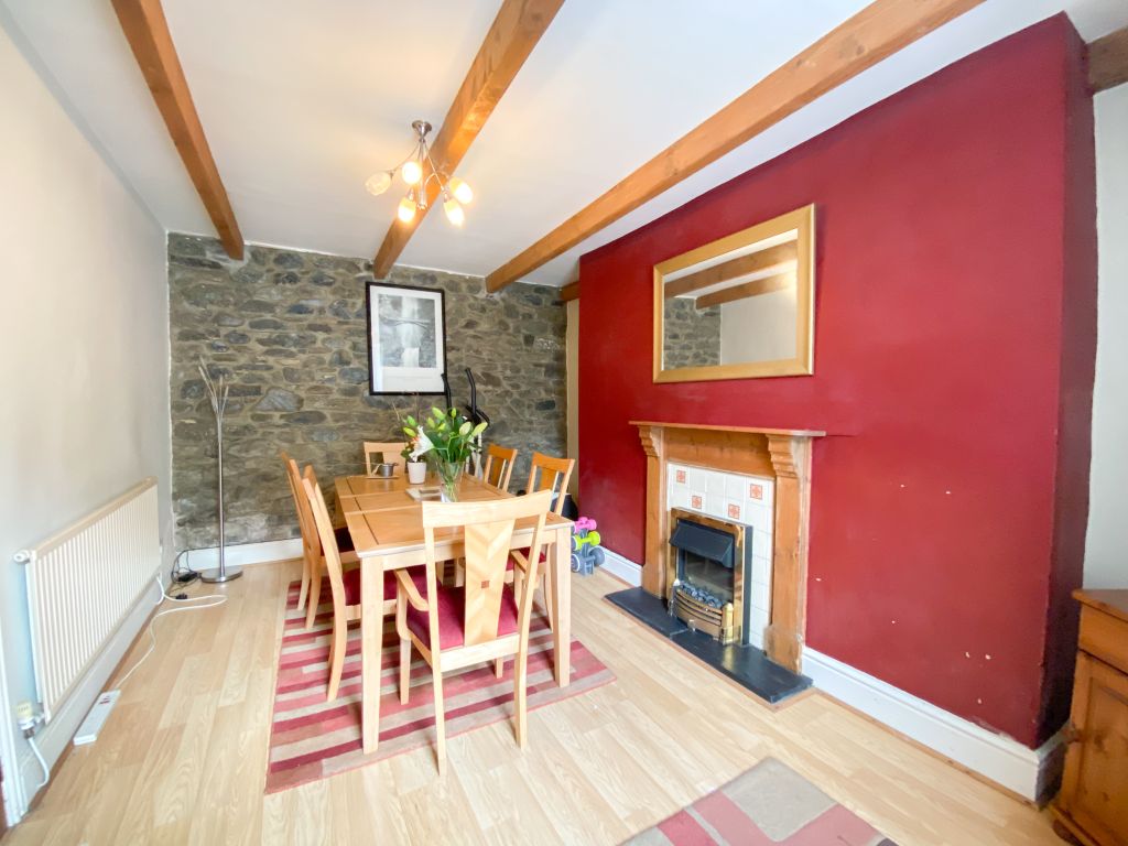 3 bed detached house for sale in Llanon SY23, £225,000
