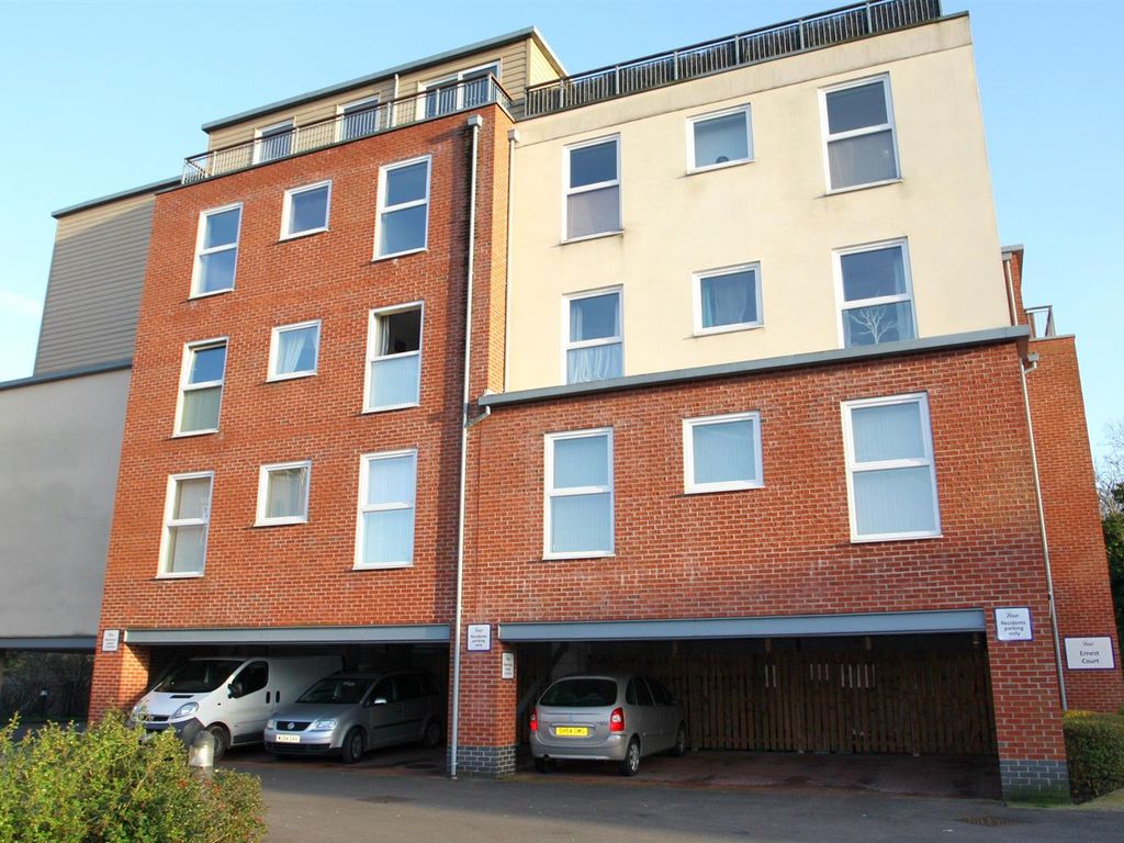 1 bed flat for sale in Hollands Road, Northwich CW9, £25,000