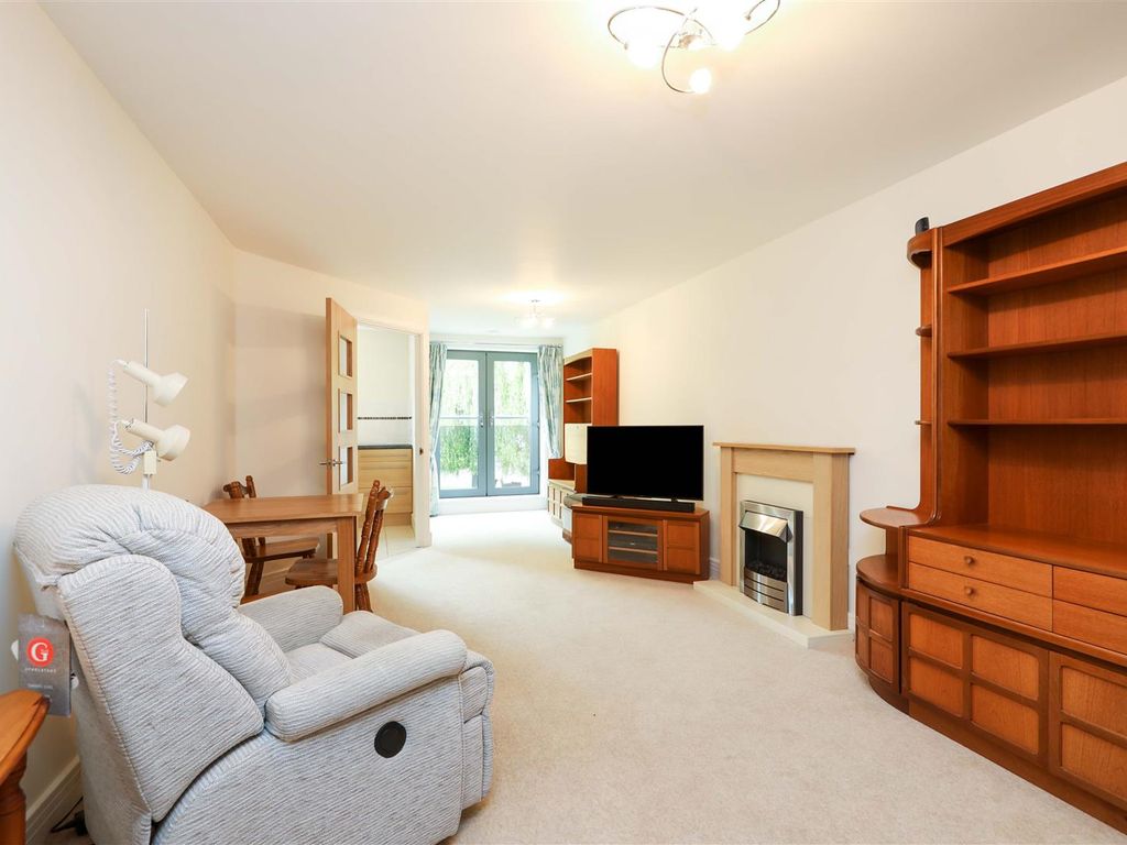 1 bed flat for sale in Jenner Court, St. Georges Road, Cheltenham GL50, £89,950
