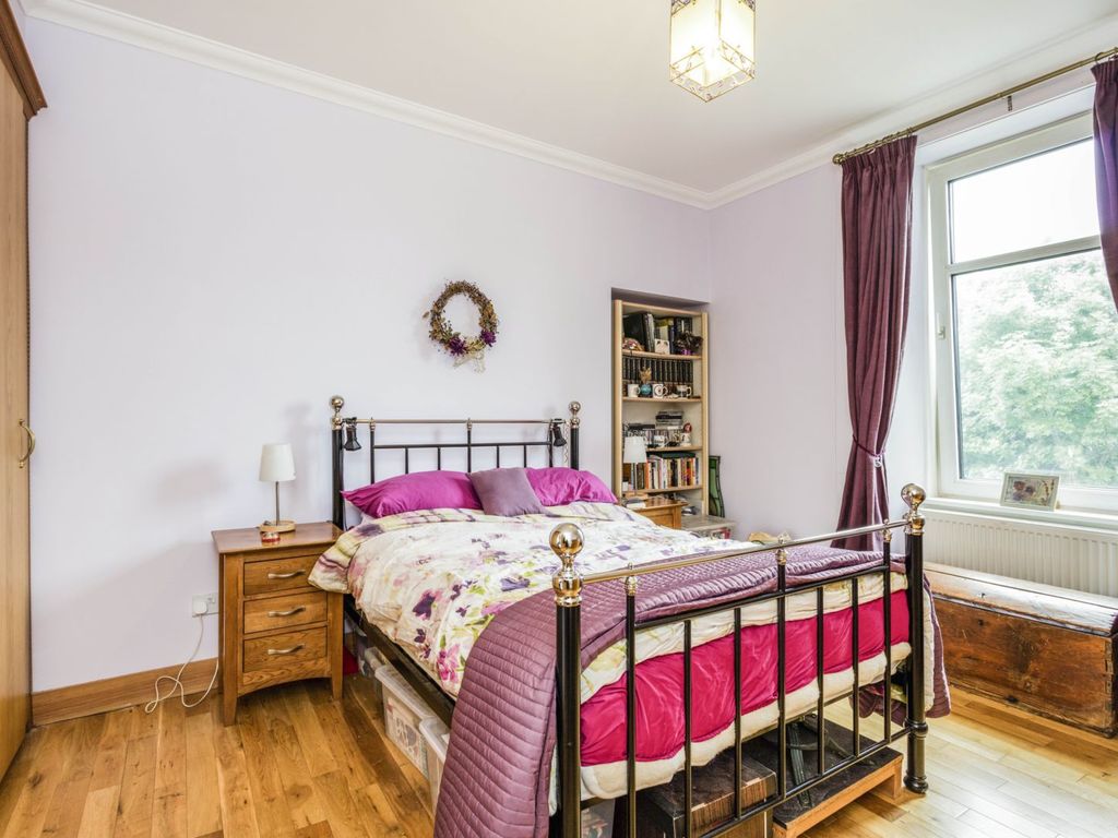 2 bed flat for sale in Glenbervie Road, Aberdeen AB11, £90,000