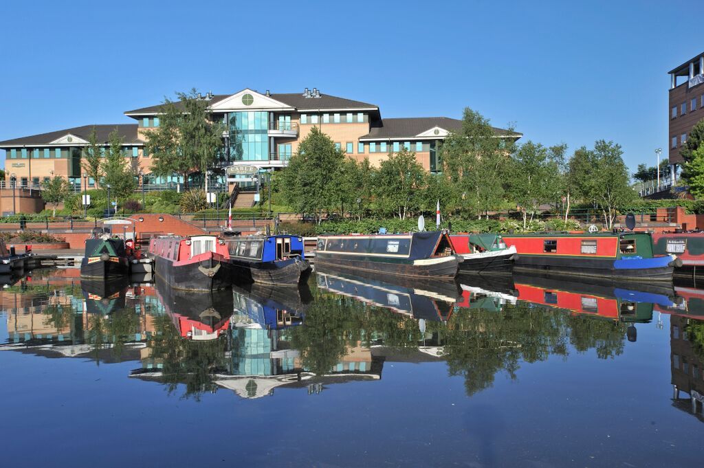 1 bed flat for sale in Waterfront West, Brierley Hill DY5, £110,000