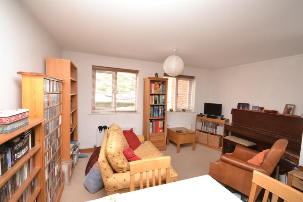 2 bed flat for sale in Archer Place, Bishops Stortford CM23, £269,995