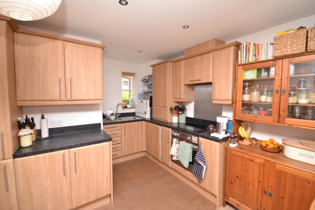 2 bed flat for sale in Archer Place, Bishops Stortford CM23, £269,995