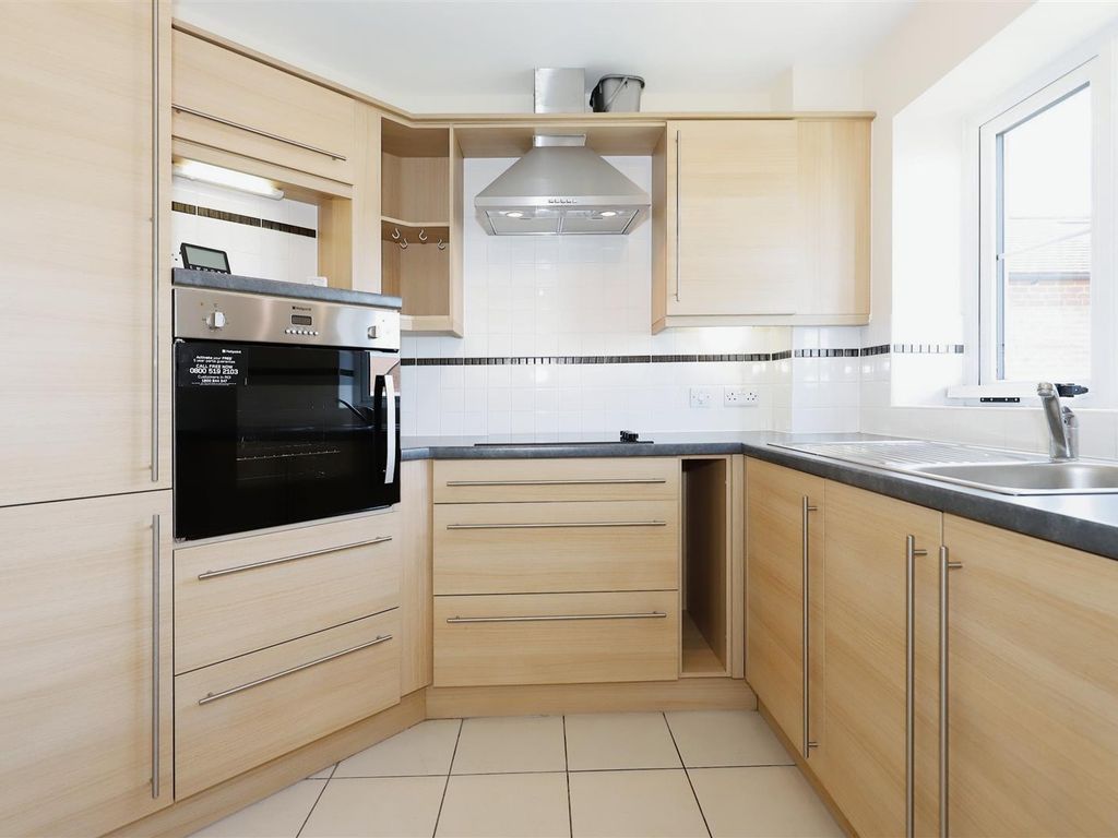 1 bed flat for sale in St. Marys Court, St. Marys Street, Bridgnorth WV16, £115,000