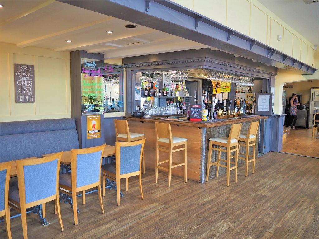 Pub/bar for sale in Restaurants LA18, Cumbria, £85,000