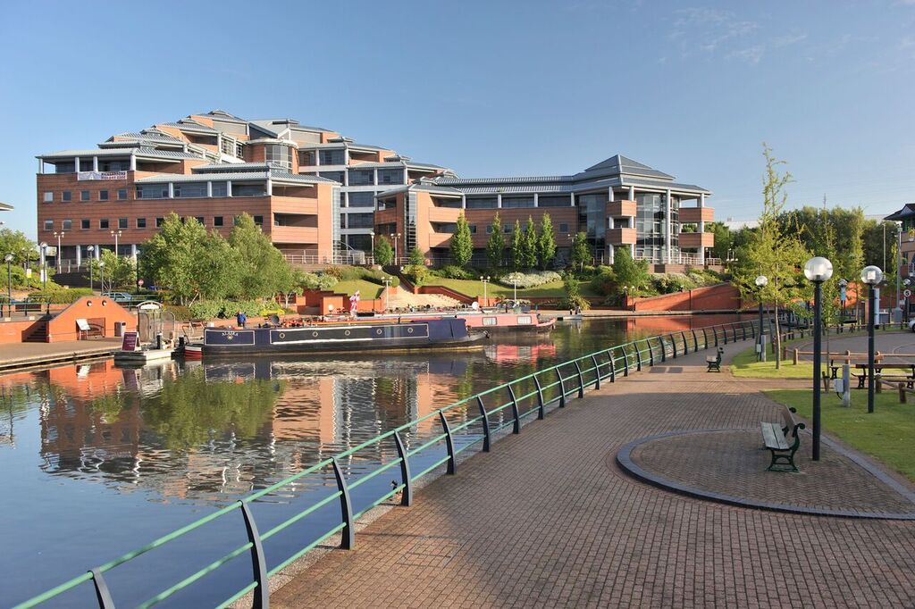 1 bed flat for sale in Waterfront West, Brierley Hill DY5, £110,000