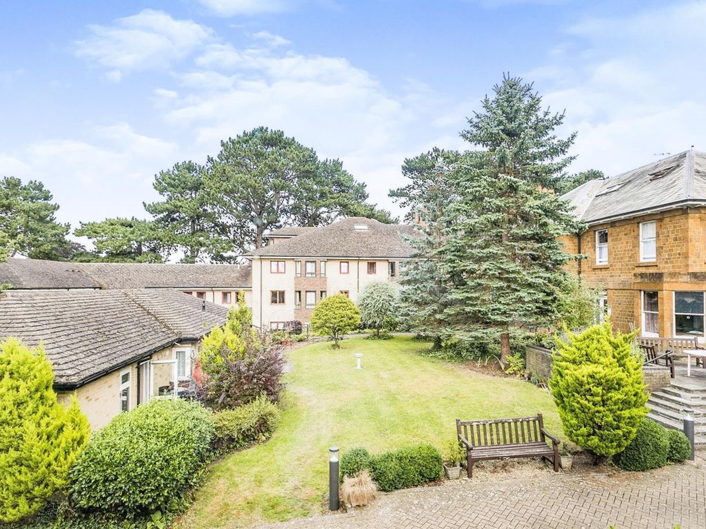 1 bed flat for sale in Rose Hill, Oxford OX4, £190,000