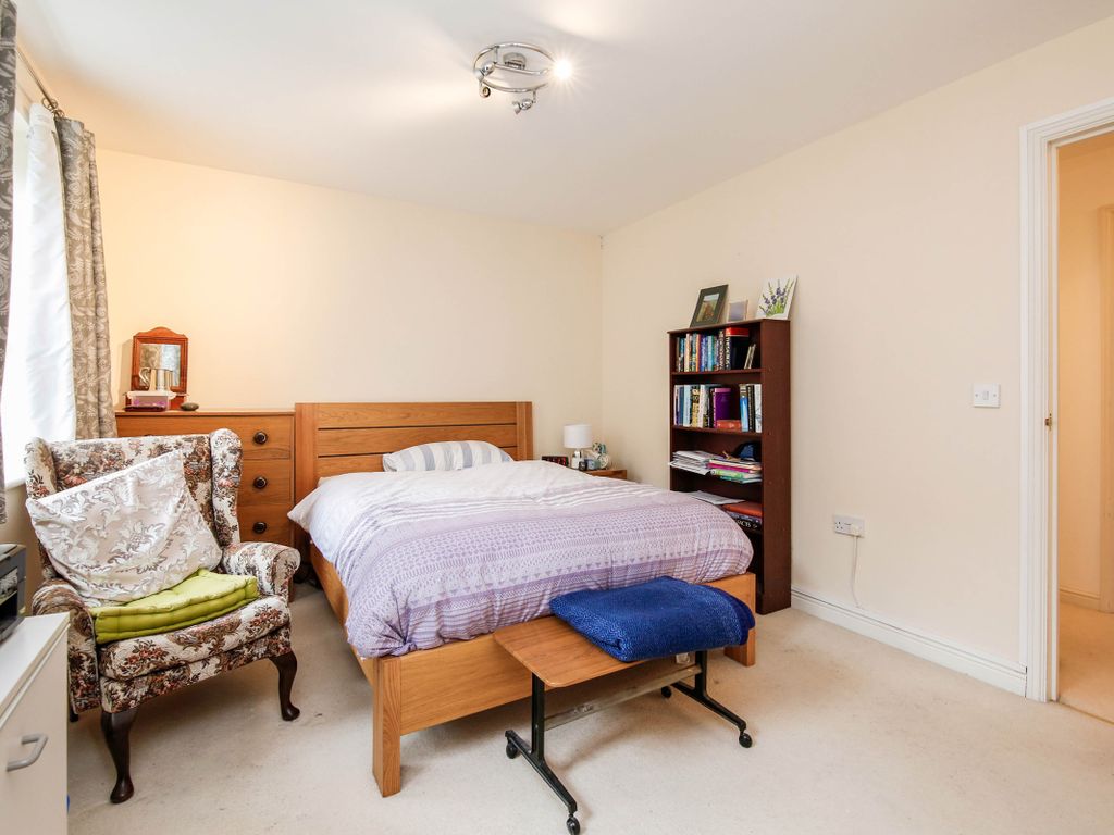 2 bed flat for sale in Archers Court, Durham DH1, £160,000