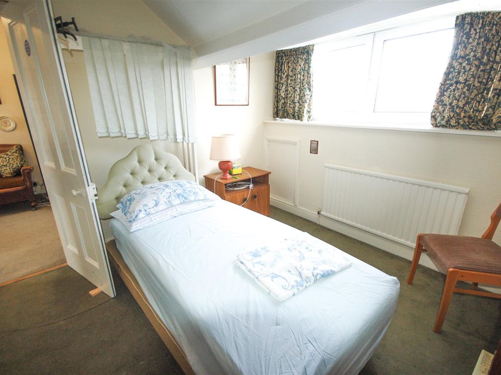 4 bed flat for sale in 5, South Marine Terrace, Aberystwyth SY23, £195,000