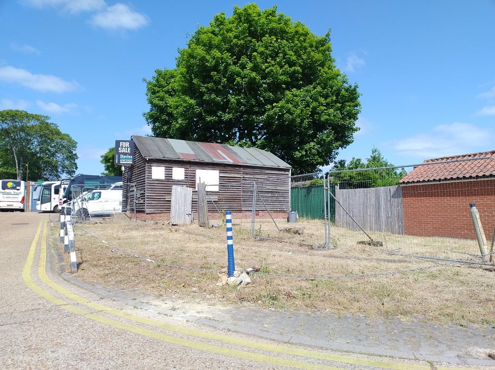 Land for sale in Off Hydeway, Welwyn Garden City AL7, £250,000