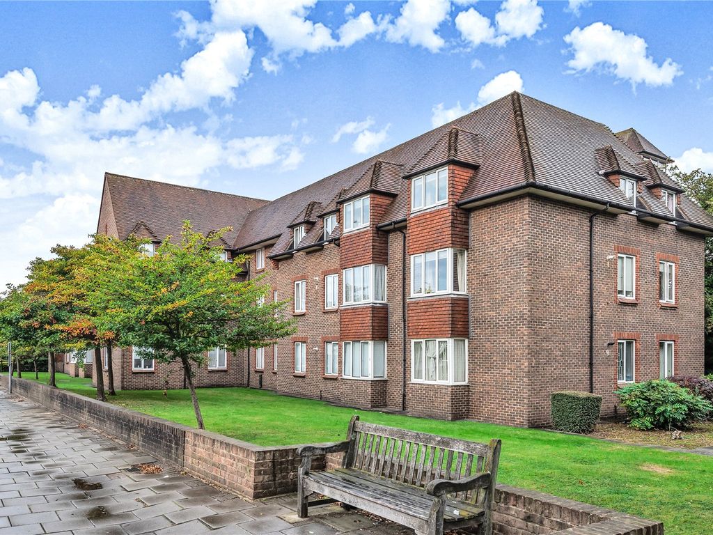 2 bed flat for sale in Birnbeck Court, 850 Finchley Road, Golders Green, London NW11, £315,000