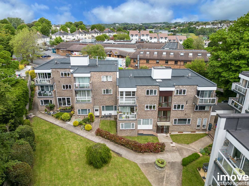 2 bed flat for sale in Earls Court, St. Vincents Road, Torquay TQ1, £120,000