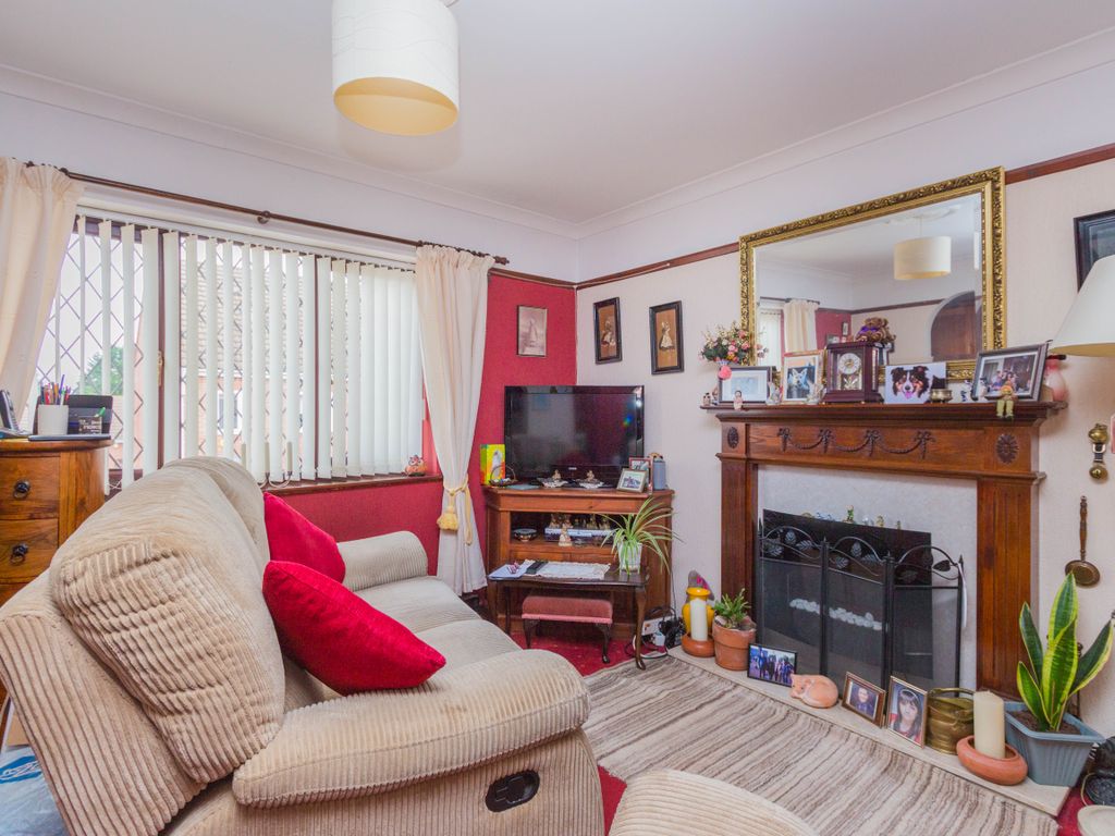 1 bed flat for sale in Allen Road, Finedon, Wellingborough NN9, £89,995