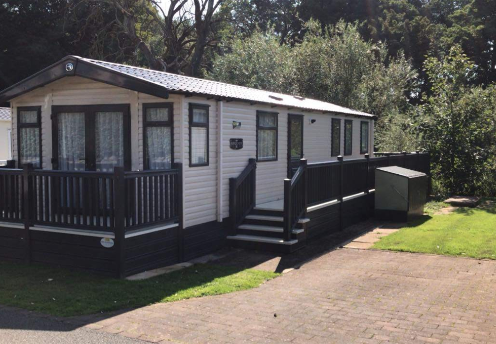 3 bed bungalow for sale in Plas Coch Caravan & Leisure Park, Llanfairpwllgwyngyll LL61, £59,950